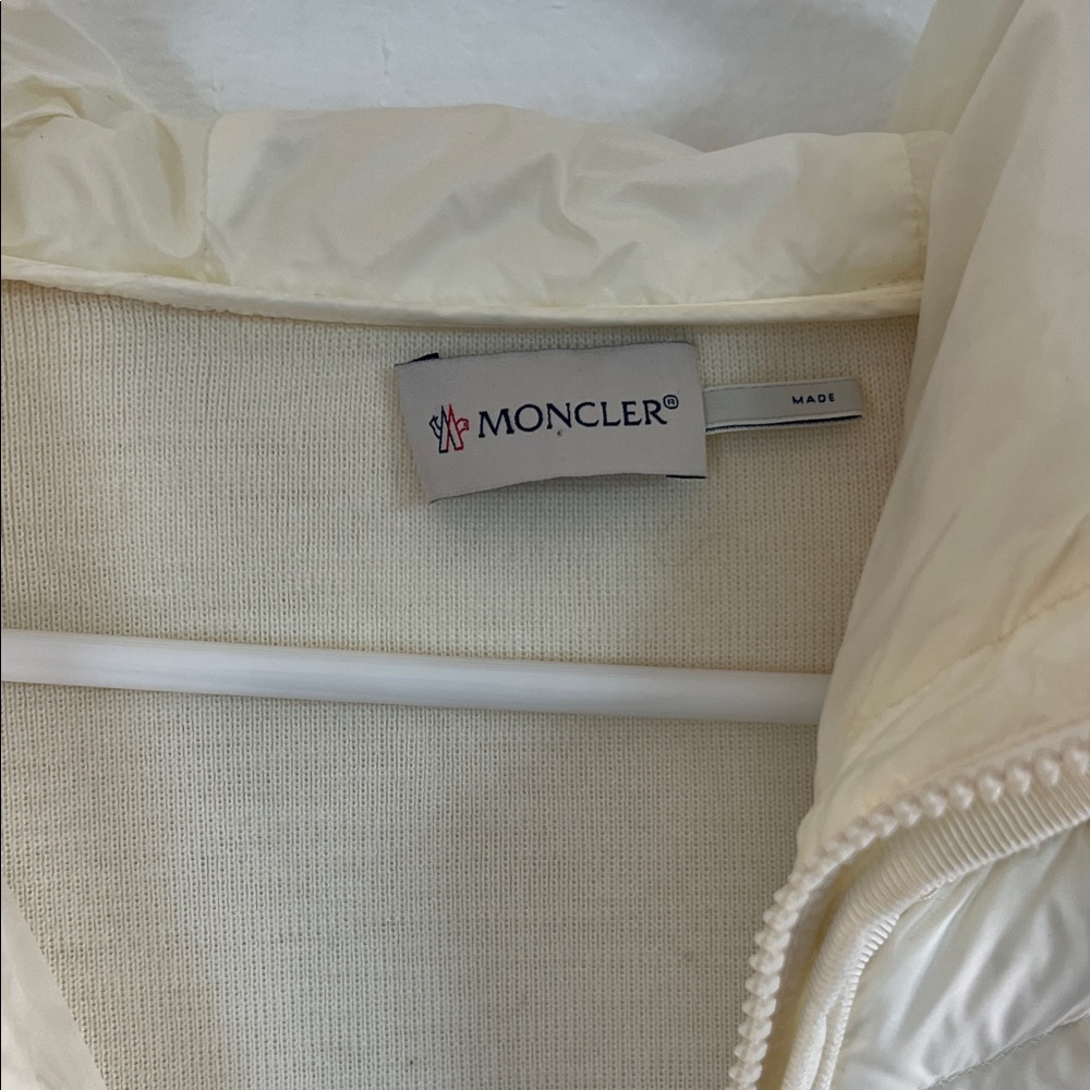 Moncler Women's Off-White Puffer Jacket - large - Picture 3 of 14
